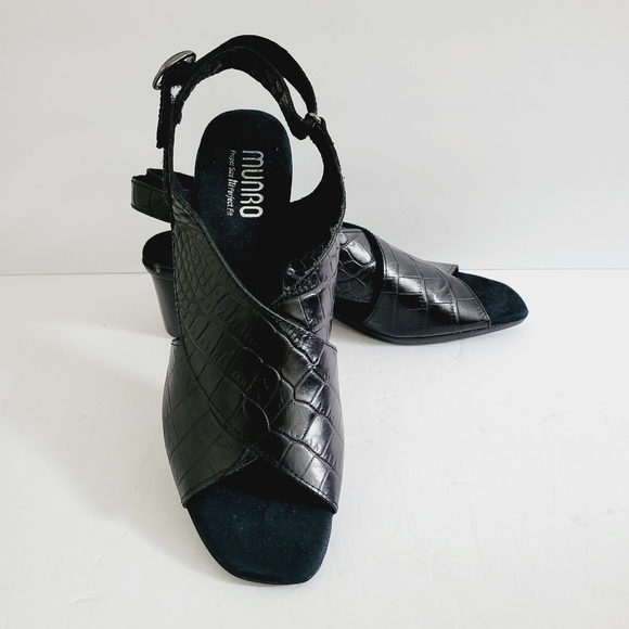 NEW Munro American Black Leather Croc Print Ankle Strap Sandals Size 8.5 - Picture 1 of 7